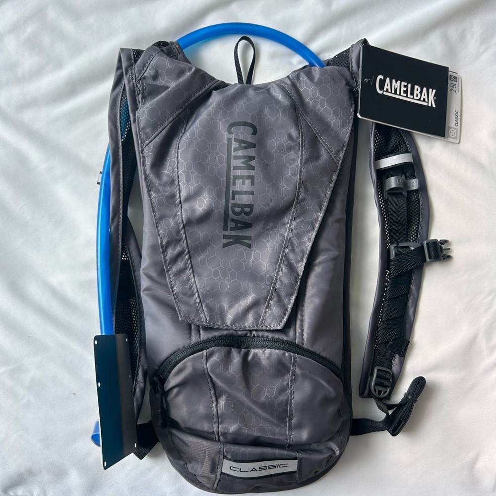 Camelbak Gray Hydration Pack 85 OZ 2.5L